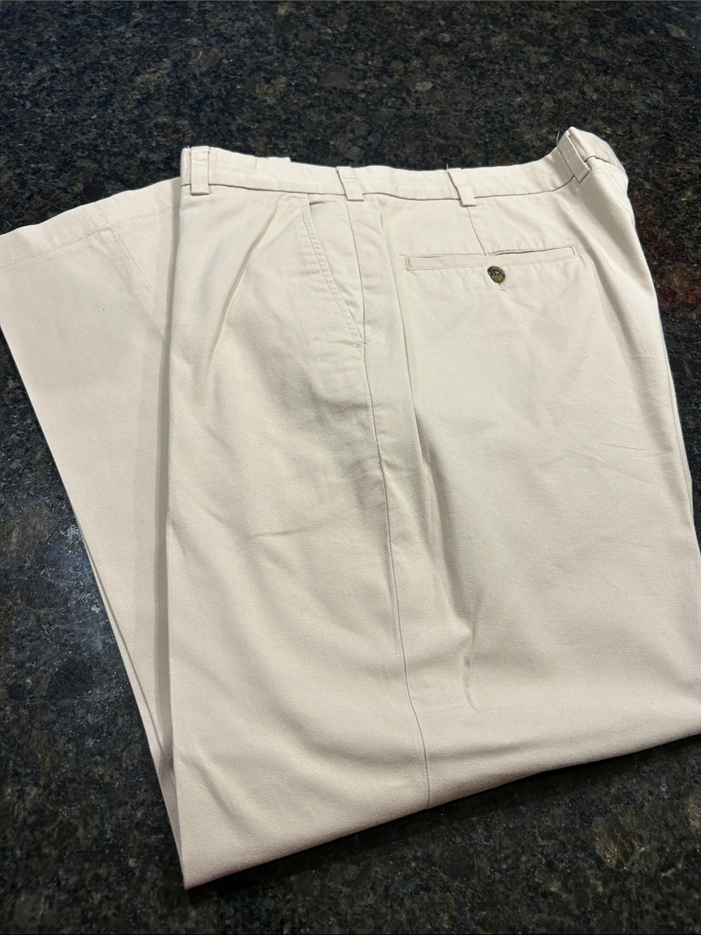 Brooks Brothers Light Cream Pleated Chinos